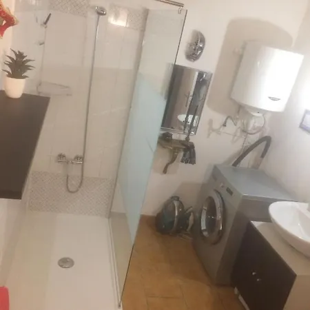 La Maisonnette Et Sa Petite Cour Florensac